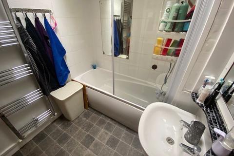 116 Beambridge, Basildon, SS13 3NE