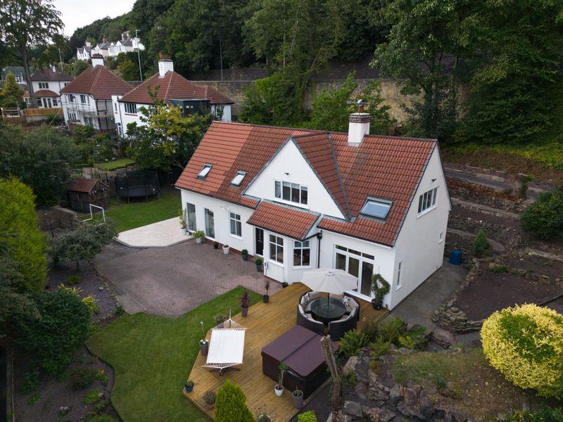 Green Lane, Trimmingham, Halifax 5 bed detached house for sale £595,000