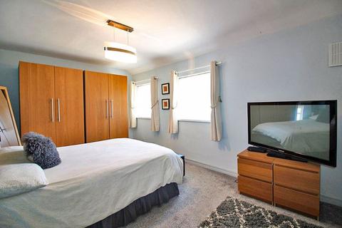 68 Redhurst Drive, Wolverhampton, WV10 6QW