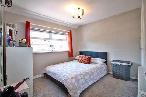 68 Redhurst Drive, Wolverhampton, WV10 6QW