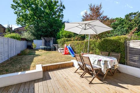 29 Everington Road, London, N10 1HT