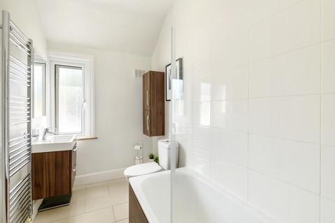 29 Everington Road, London, N10 1HT