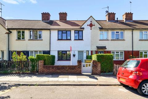 29 Everington Road, London, N10 1HT