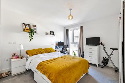 2 bedroom flat for sale - Apple Yard, Anerley