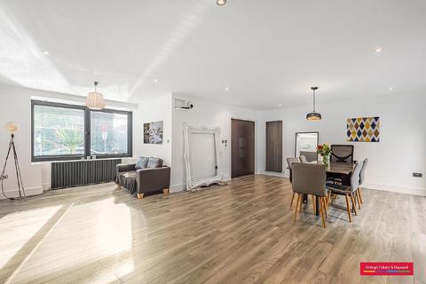 15 Compton Road, London, NW10 5BY