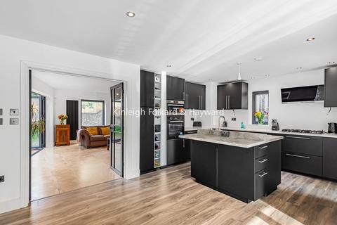 15 Compton Road, London, NW10 5BY