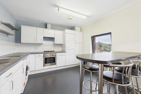 1 bedroom apartment for sale, WHYTELEAFE - ONE BED FLAT WITH GARDEN!