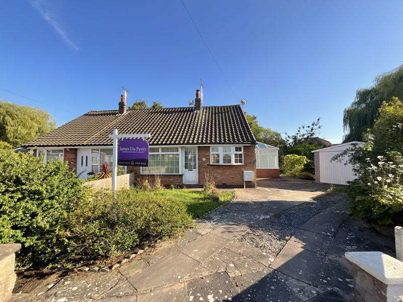 Tennyson Avenue, Crewe, Cheshire 3 bed semidetached bungalow for sale
