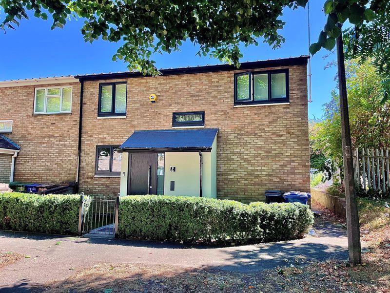 Bingham Close, South Ockendon, Essex 3 bed end of terrace house for