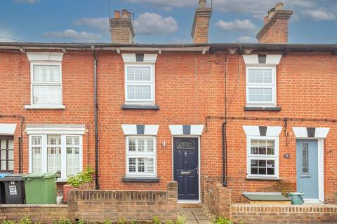 2 bedroom cottage to rent, Charles Street, Tring