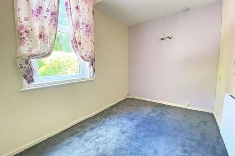 1 bedroom flat for sale, Hucclecote Lodge, Hucclecote Road, Gloucester, GL3 3SH