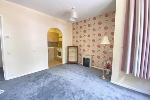 1 bedroom flat for sale, Hucclecote Lodge, Hucclecote Road, Gloucester, GL3 3SH