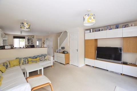 3 bedroom end of terrace house for sale, Collingwood Close, Whaddon *CAR PORT*