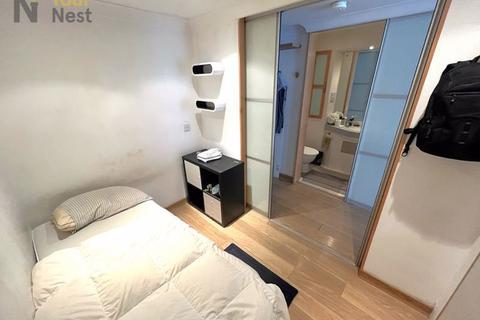 1 bedroom apartment to rent, Citispace. Regent Street, Leeds, LS2 7JP