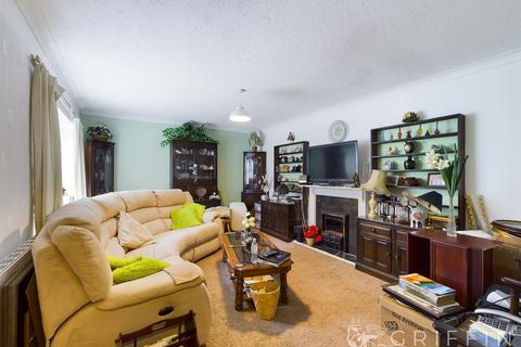 2 bedroom retirement property for sale - Abbs Cross Gardens, Hornchurch