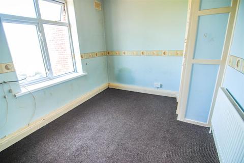 32 Kingsway, Wombwell, Barnsley, S73 0EA