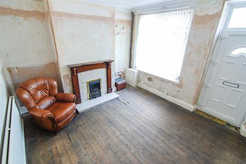 15 Summer Lane, Wombwell, Barnsley, S73 8HD