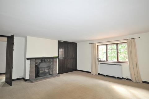 3 bedroom flat for sale - Wish Hill, Willingdon Village, Eastbourne, BN20