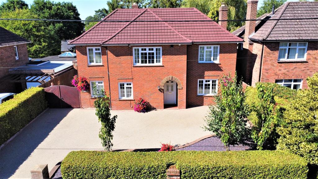 Pans Lane, Devizes 4 bed detached house £725,000