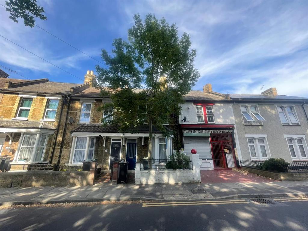 Dover Road East, Gravesend 2 bed house £1,000 pcm (£231 pw)