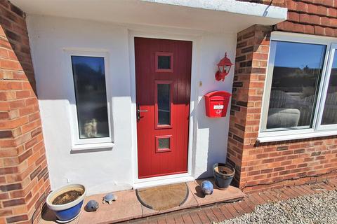 27 Abbey Road, Bingham, Nottingham, NG13 8EE
