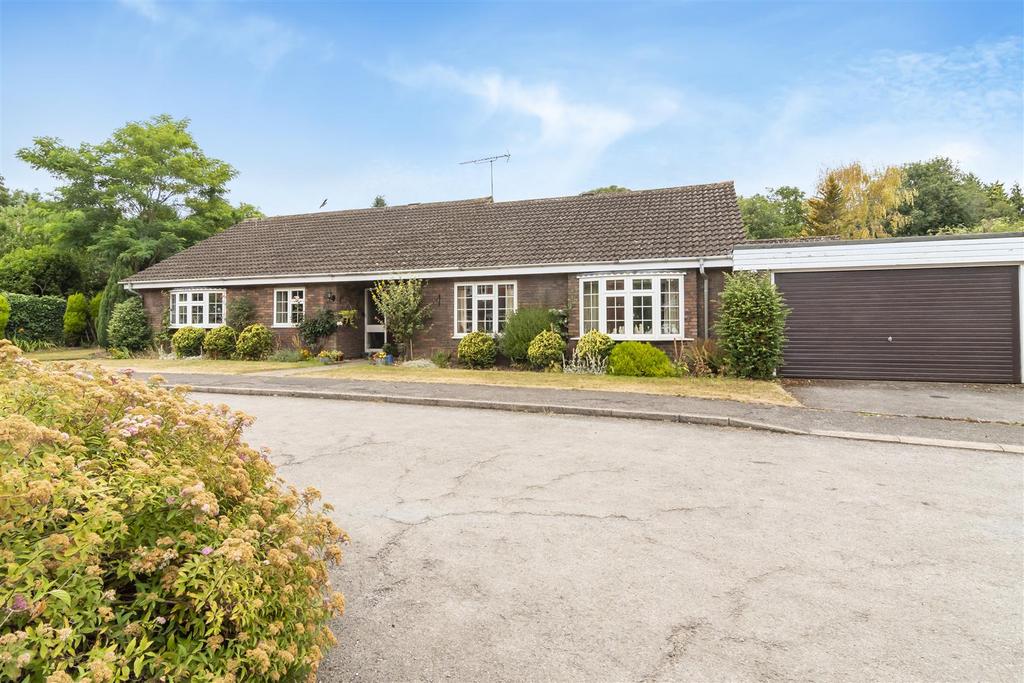 Amenbury Lane, Harpenden 3 bed detached bungalow for sale £1,750,000