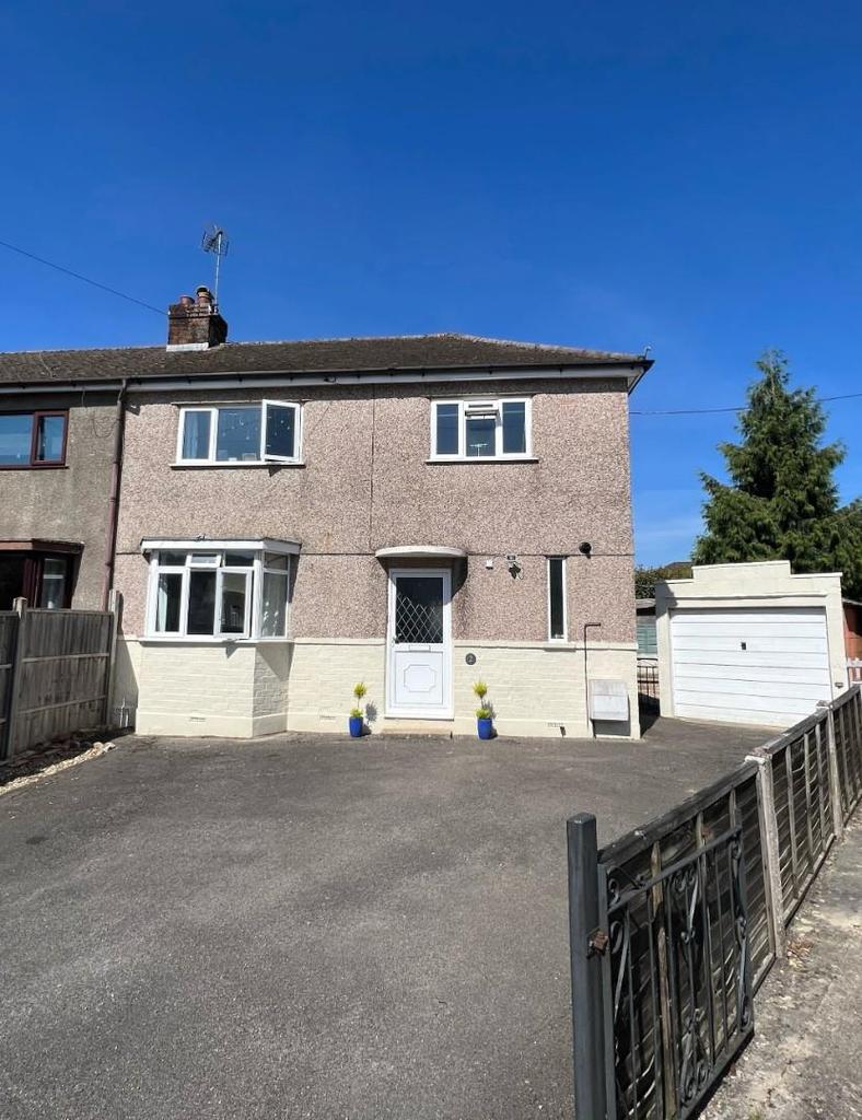 Rosebery Park, Dursley, GL11 4NS 2 bed semidetached house for sale £