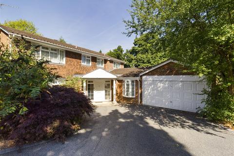 34 Kersey Drive, South Croydon, CR2 8SX