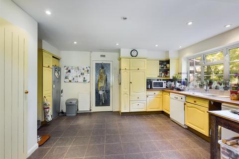 34 Kersey Drive, South Croydon, CR2 8SX