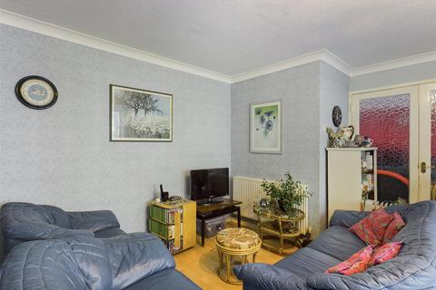 34 Kersey Drive, South Croydon, CR2 8SX