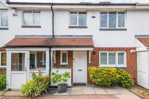 25 Sandlings Close, London, SE15 3SY