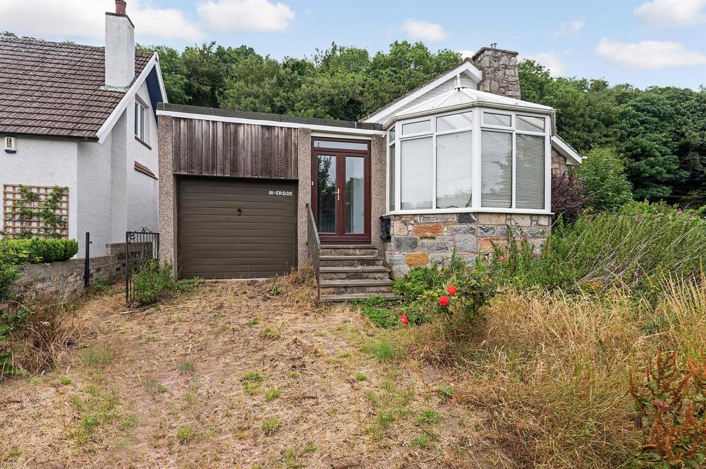 Riverside, 28A Main Street, Low Valleyfield, KY12 8TF 3 bed detached