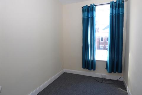 3 bedroom apartment to rent - Norham Road, North Shields