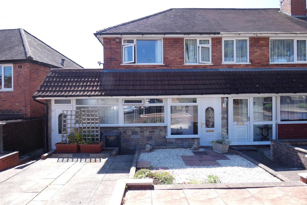 Sterndale Road, Great Barr, Birmingham 3 bed end of terrace house for