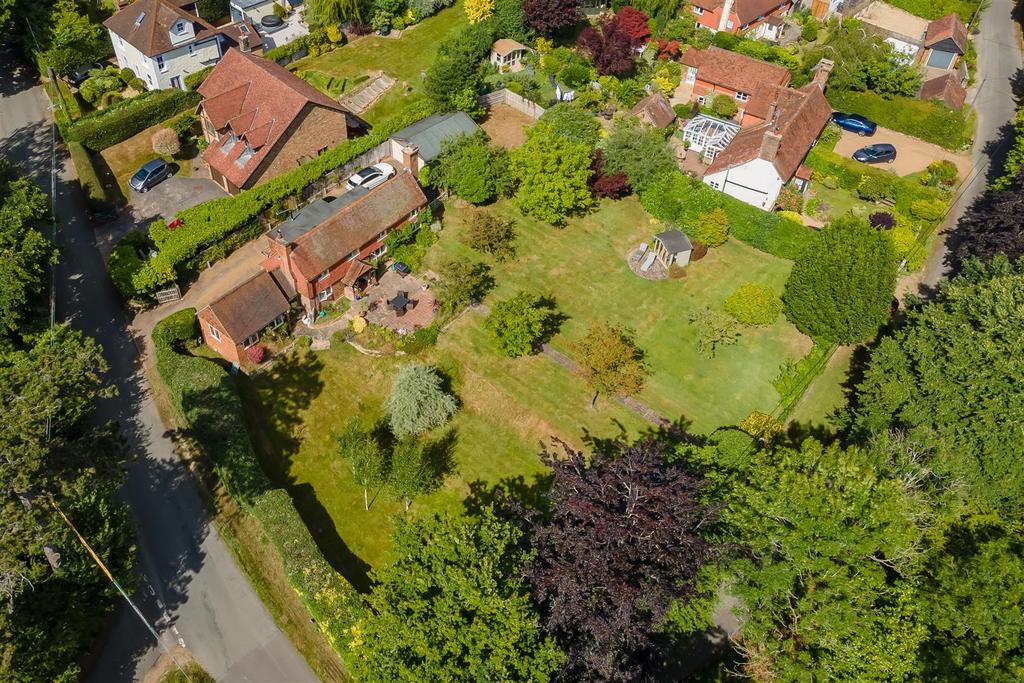 Cherry Lane, Bolney, Haywards Heath 3 bed detached house £1,000,000