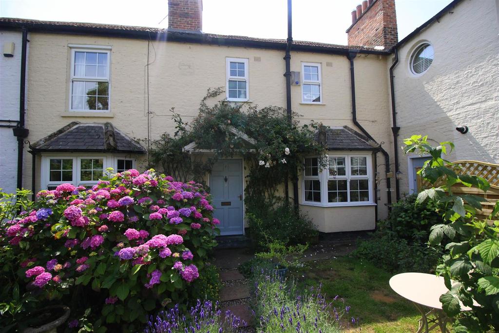 Harewood Hill, Darlington 3 bed terraced house £250,000