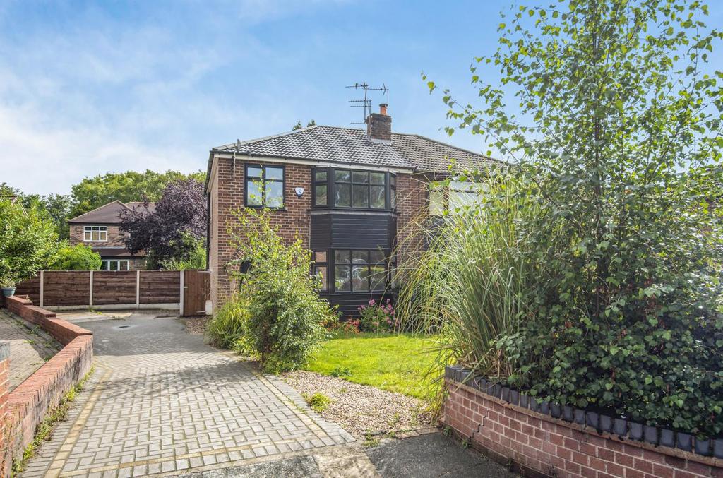 Leconfield Road, Eccles, Manchester... 3 bed semidetached house £