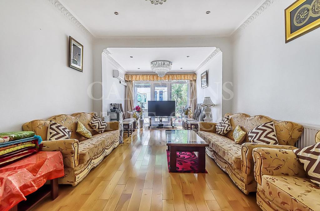 Gladstone Park Gardens, NW2 5 bed house £999,950
