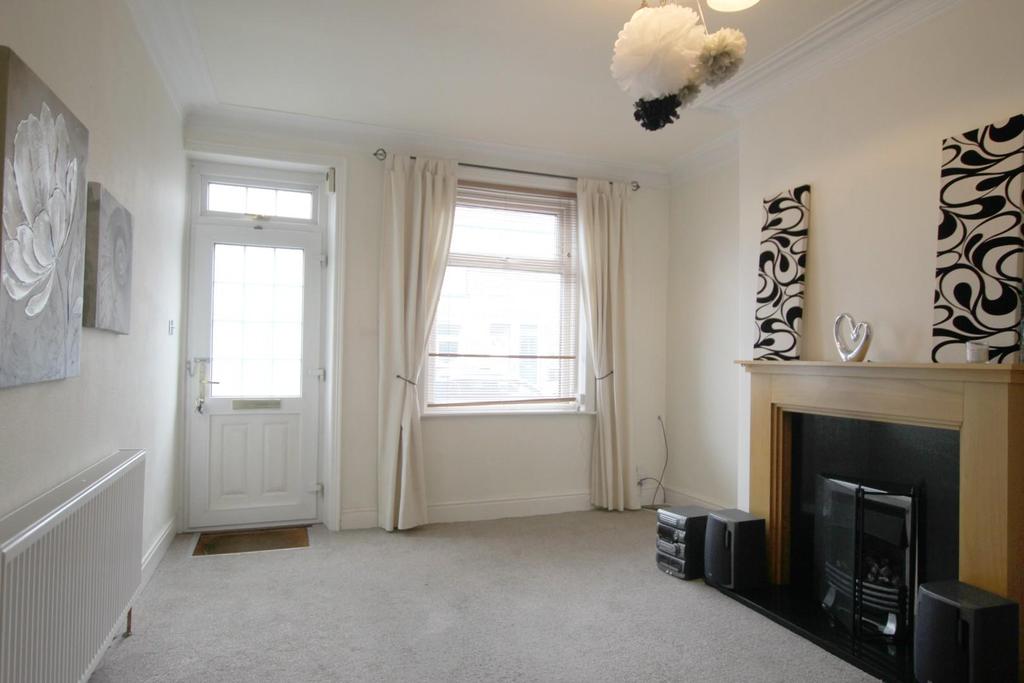 Myrtle Avenue, Bingley 4 bed house £775 pcm (£179 pw)