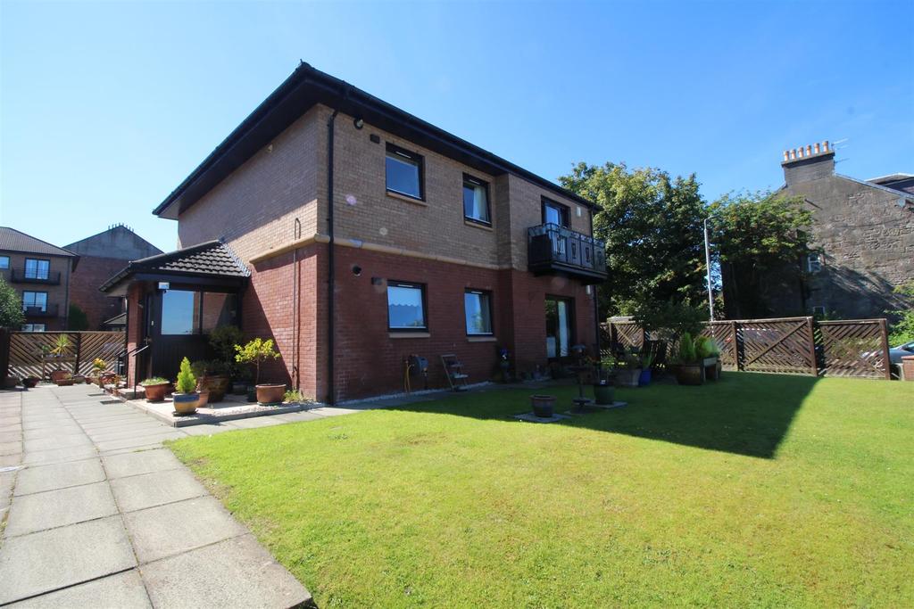 Cove Road, Gourock 2 bed flat for sale £199,000