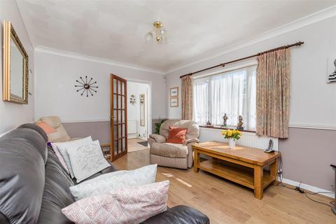 3 bedroom semi-detached house for sale - Arlington Crescent, Brighton