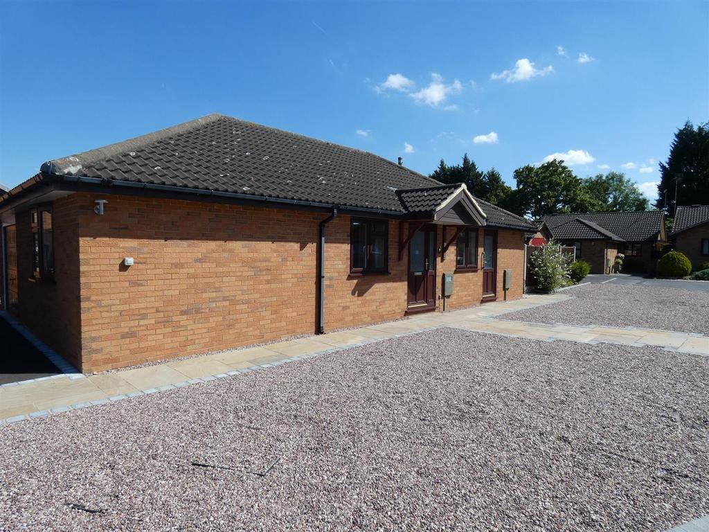 Sycamore Close, Uttoxeter 2 bed detached bungalow for sale £295,000
