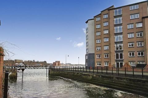 2 bedroom apartment for sale - Dolphin Quay, Clive Street, North Shields