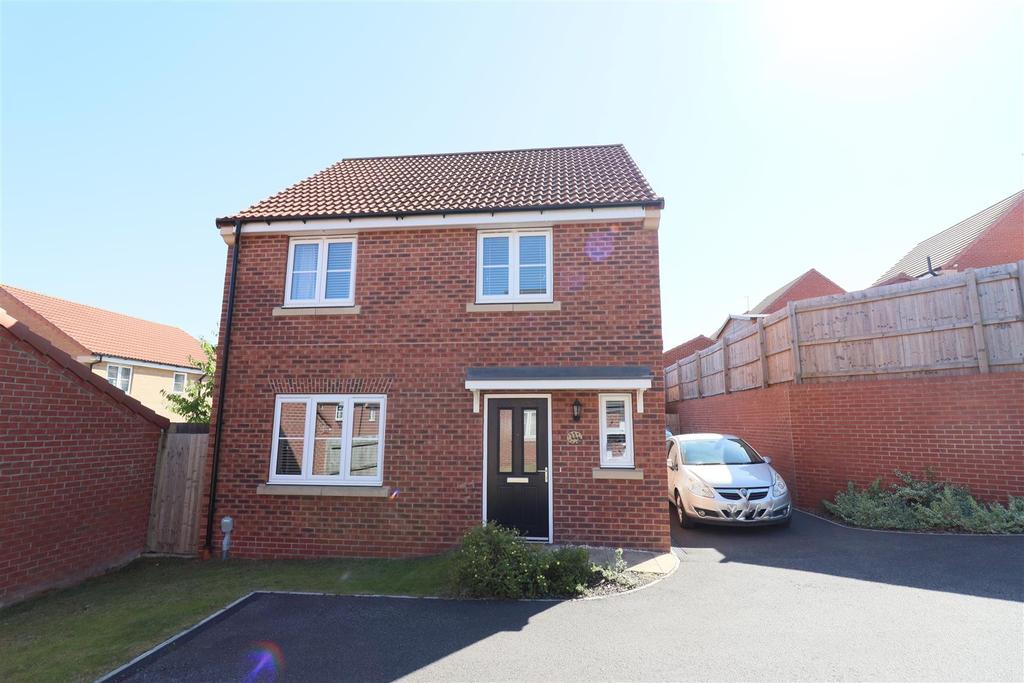 Cherry Avenue, Hessle 3 bed detached house for sale £290,000