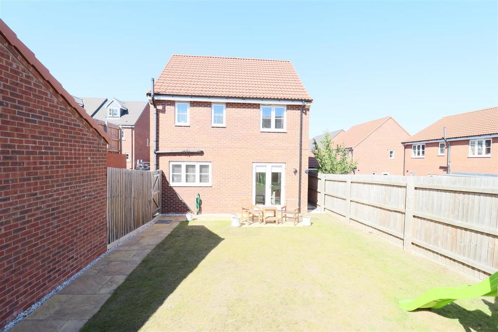 Cherry Avenue, Hessle 3 bed detached house £290,000