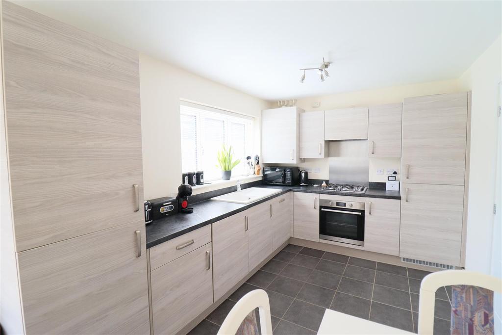 Cherry Avenue, Hessle 3 bed detached house £290,000