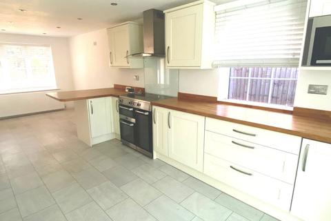 3 bedroom detached house for sale - Abington Park Crescent, Abington, Northampton NN3 3AD