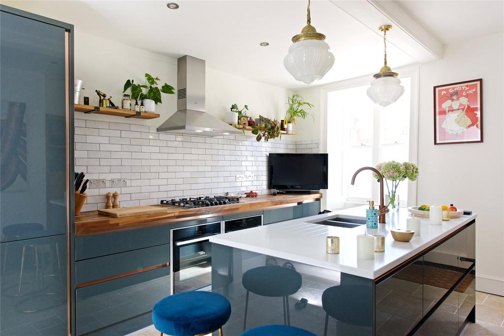 Kitchen/Breakfast