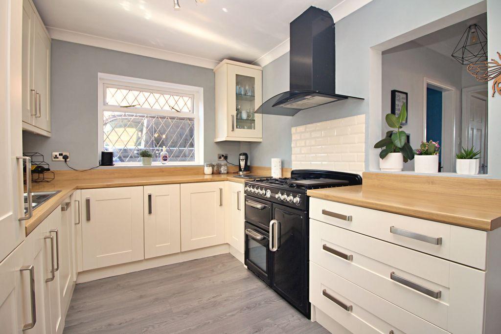 Fitted Kitchen