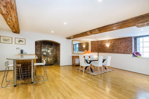 2 bedroom apartment to rent, Maidstone Buildings Mews, London, SE1